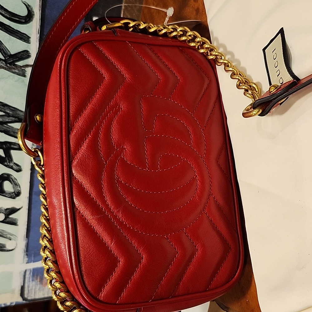 Gucci Marmont Red Camera Bag Chevron Quilt Leather Crossbody Bag W/Gold Accents - Picture 10 of 16